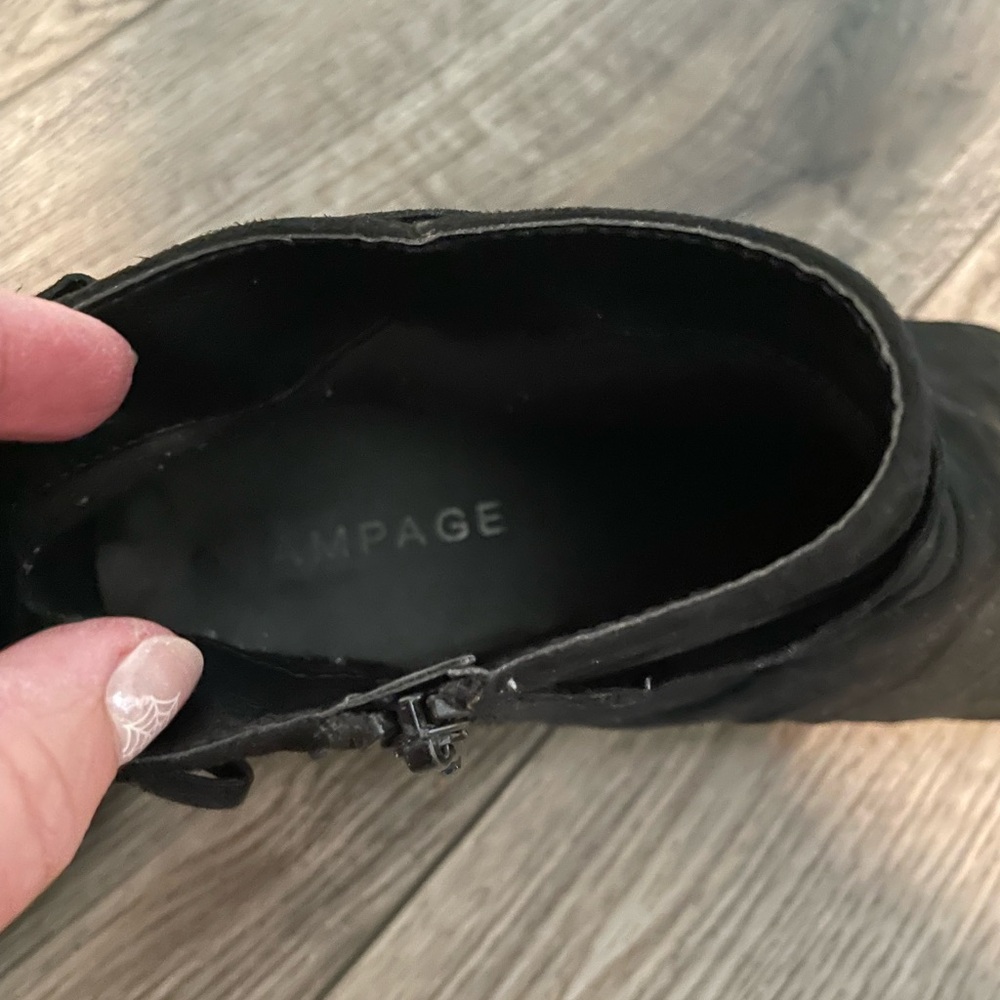 Rampage Bow Back Booties - Picture 5 of 8